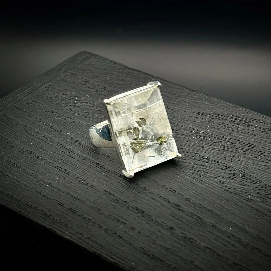 Inclusion Quartz Ring